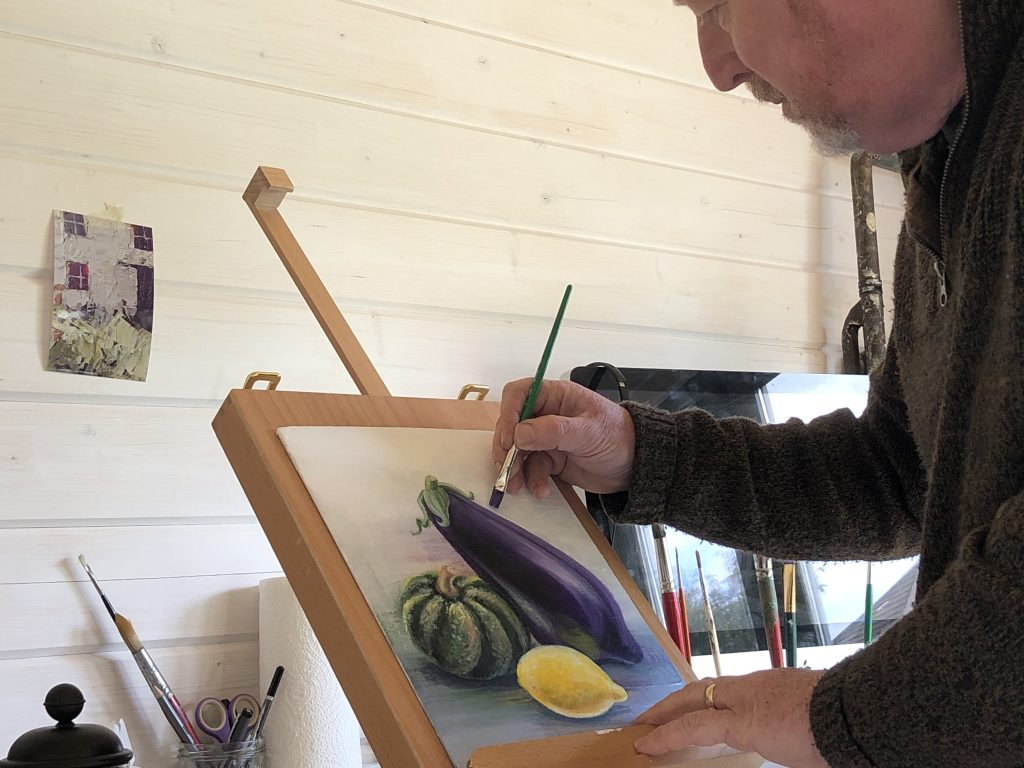 shaun forward painting the 'lemon in front'