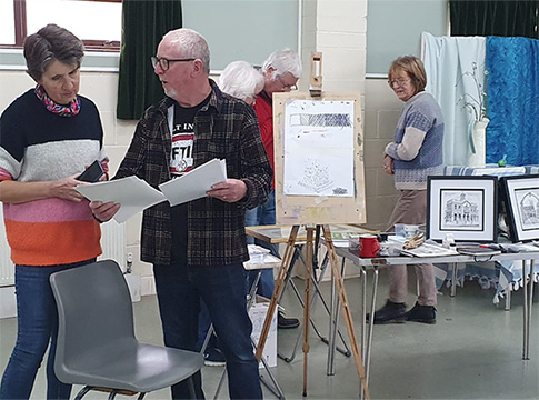 Shaun tutoring at Broadstone Art Society