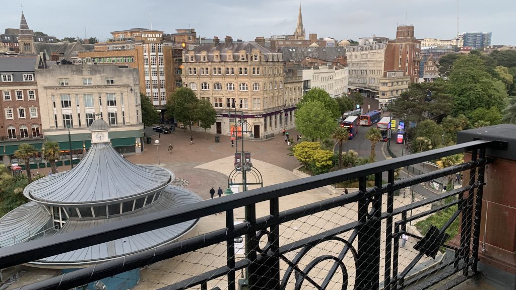 Urban sketching workshop at the botanist Bournemouth