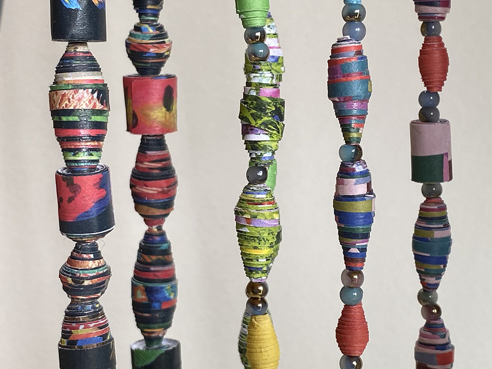 paper bead necklace